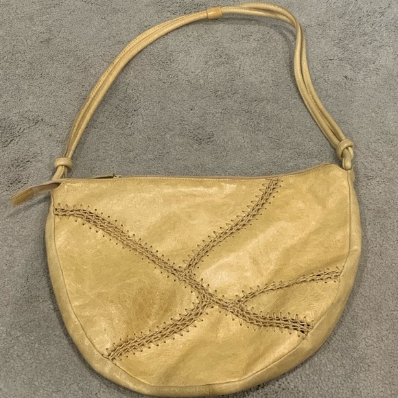 Elegant Tan Leather Women's Bag - Picture 1 of 4